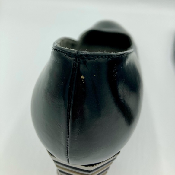 Vintage Stuart Weitzman Leather Pumps - Picture 7 of 11